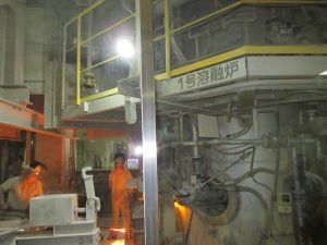 約1,800度の高温でごみを溶かす溶融炉