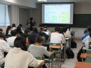 6次産業化論の講義の様子