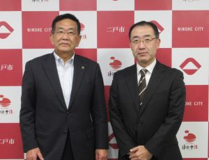 藤原市長と島尾地方参事官
