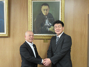 JAいわて花巻代表理事組合長と中邨地方参事官