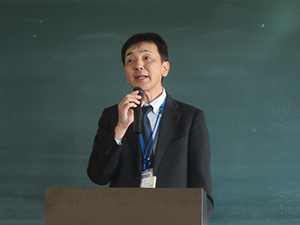 東北農政局の業務内容について説明する県拠点職員