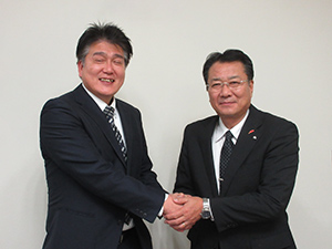 佐々木村長と中邨地方参事官