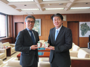 武田市長と中邨地方参事官