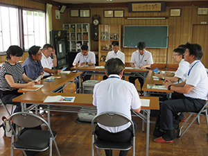 一般社団法人岩手ふれあいチャグファーム駿河代表との意見交換の様子