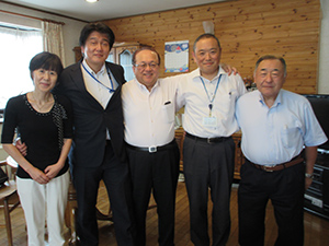スクラムでつなぐ意見交換のメンバー