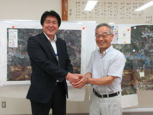 境田事務局長と中邨地方参事官