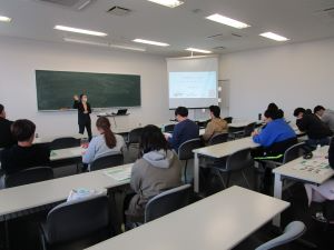  宮城県拠点職員による講義の様子2