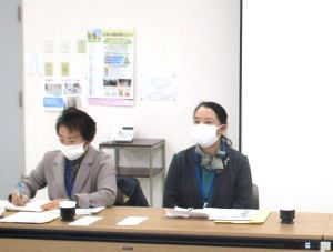 意見を述べる女性役員の皆様