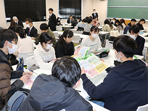 ２年生意見交換の様子