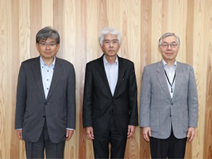 神山学長と参事官
