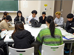 グループ討議の様子1