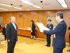 渡辺誠一さん（写真左）