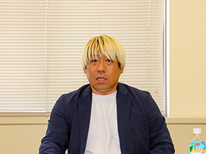 実施計画の概要を説明する アグリラボ柴田代表取締役