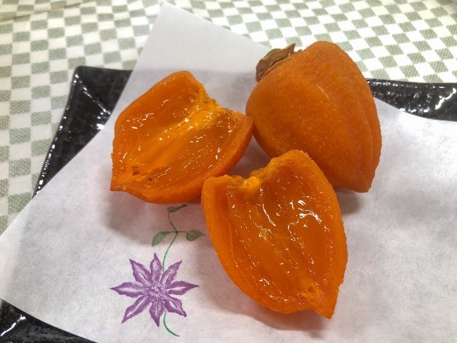 トロ～リ、あめ色「あんぽ柿」の季節です