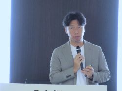 中氏の講演の様子