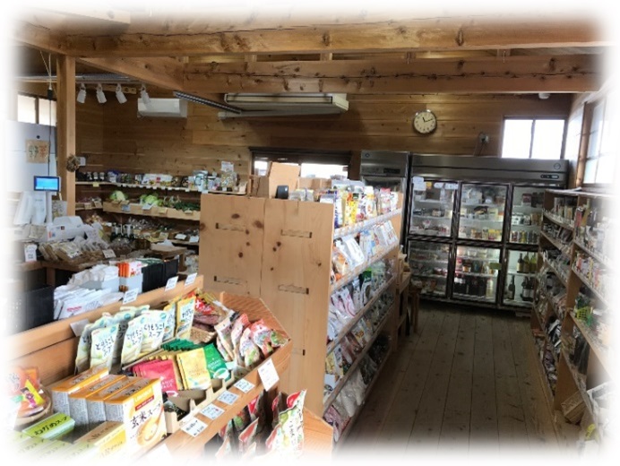 ハラペコあおむし店内