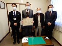 JAめぐみの春里支店のみなさん