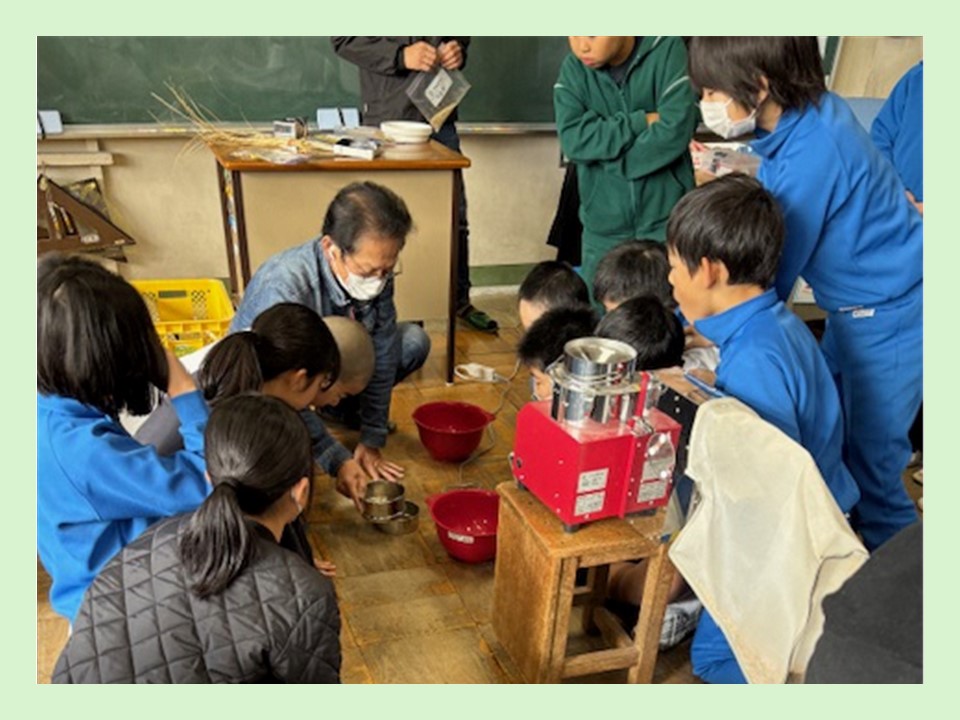 田んぼの学校(精米授業)1