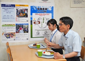 小林局長と職員
