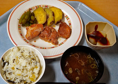 地下食堂