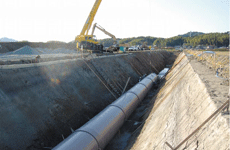 宮川用水2号幹線水路工事中