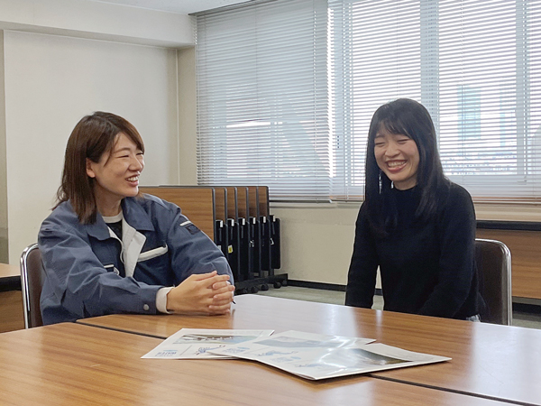 岡さん(左)と佐藤さん