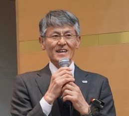 リレートークで話す寺島氏