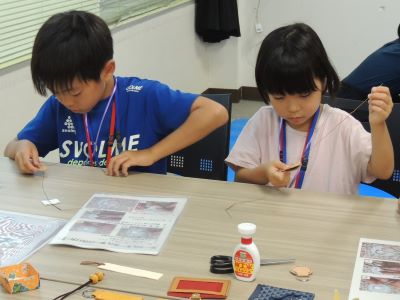 鹿の皮を使った小物作り