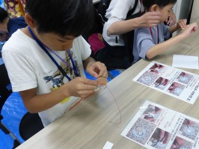 鹿の皮を使った小物作り2