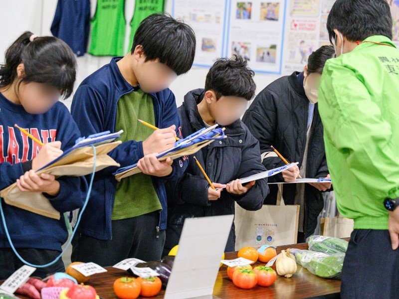 1月27日の食品表示パトロール体験の様子２